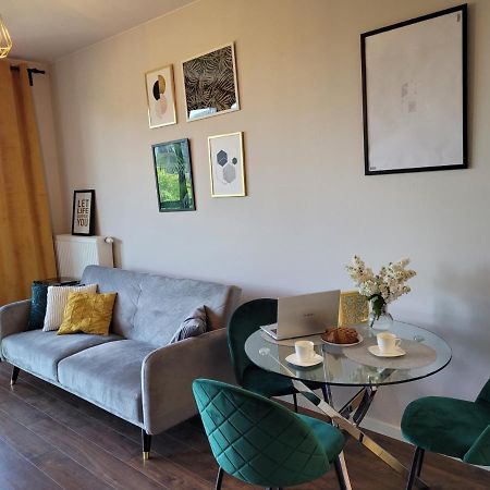 Vizzit Us Premium Apartments Marina Mokotow وارسو المظهر الخارجي الصورة